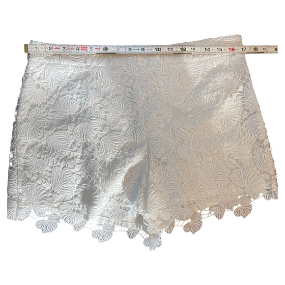 Ann Taylor White Lace High Waist Shorts - Picture 4 of 6